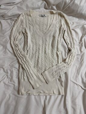 100% Cotton Cream Coloured Cable Knit V-Neck Sweater